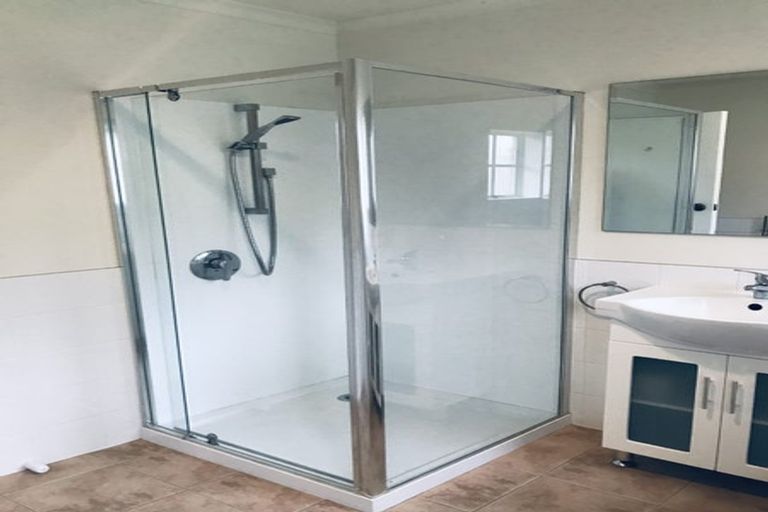 Photo of property in 14 Papawai Road, Greytown, 5712