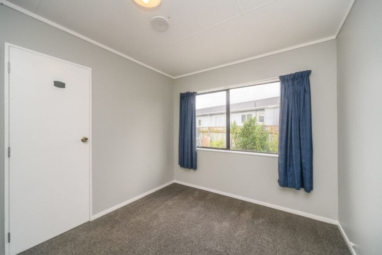 Photo of property in 99 Hillcrest Drive, Kelvin Grove, Palmerston North, 4414