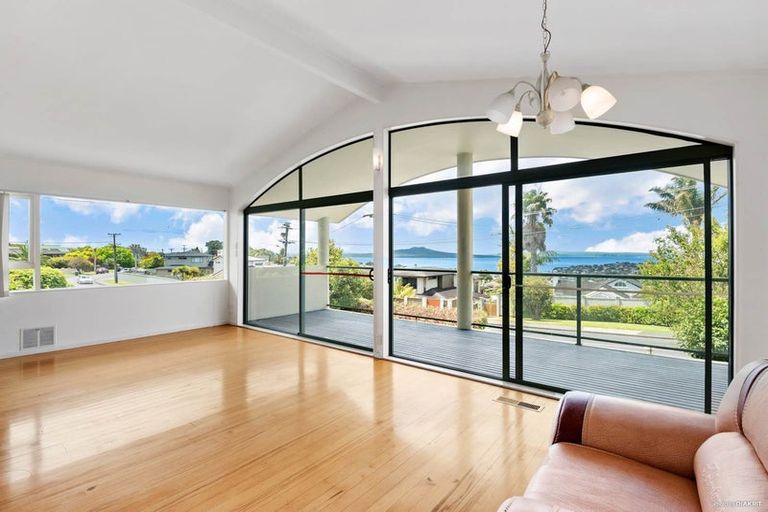 Photo of property in 2a Castor Bay Road, Castor Bay, Auckland, 0620