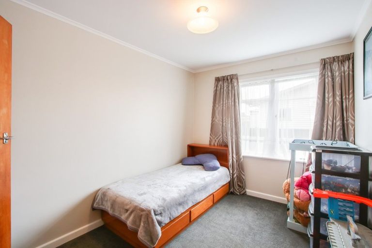 Photo of property in 6 Oxford Street, Taradale, Napier, 4112