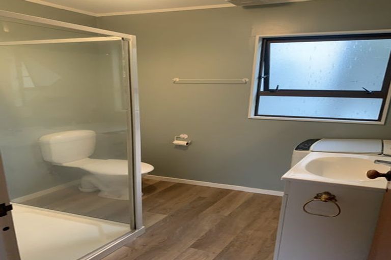 Photo of property in 1 Tudor Court, Paraparaumu Beach, Paraparaumu, 5032