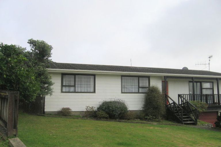 Photo of property in 2 Pump Lane, Whitby, Porirua, 5024