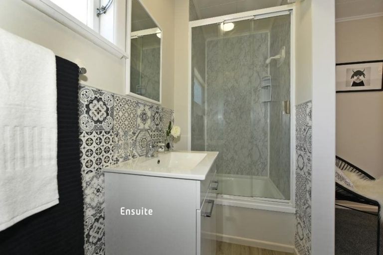 Photo of property in 16 Longfellow Street, Trentham, Upper Hutt, 5018