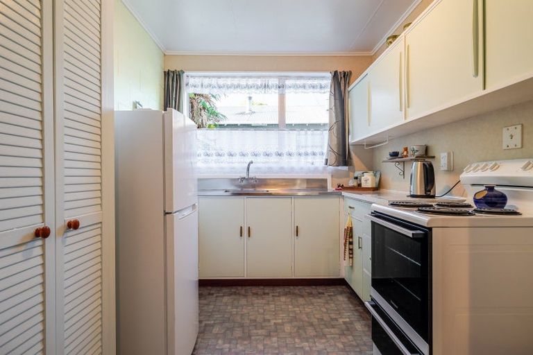 Photo of property in 17b Cambridge Street, Pahiatua, 4910