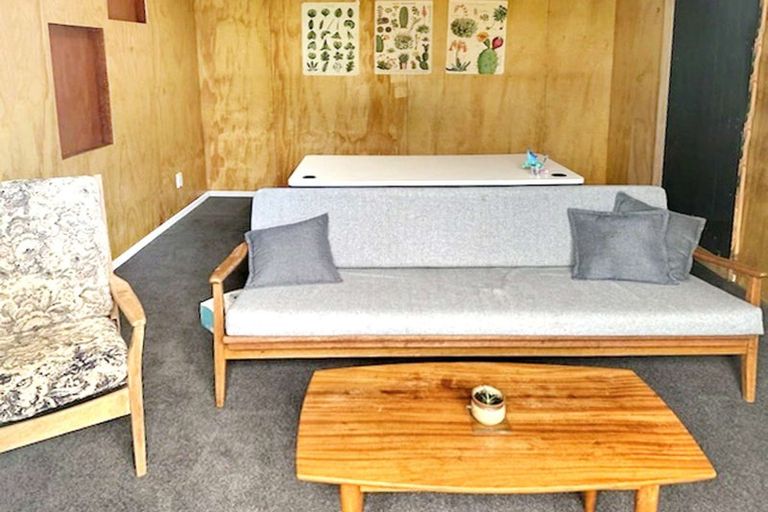 Photo of property in 12 Ash Place, Whalers Gate, New Plymouth, 4310