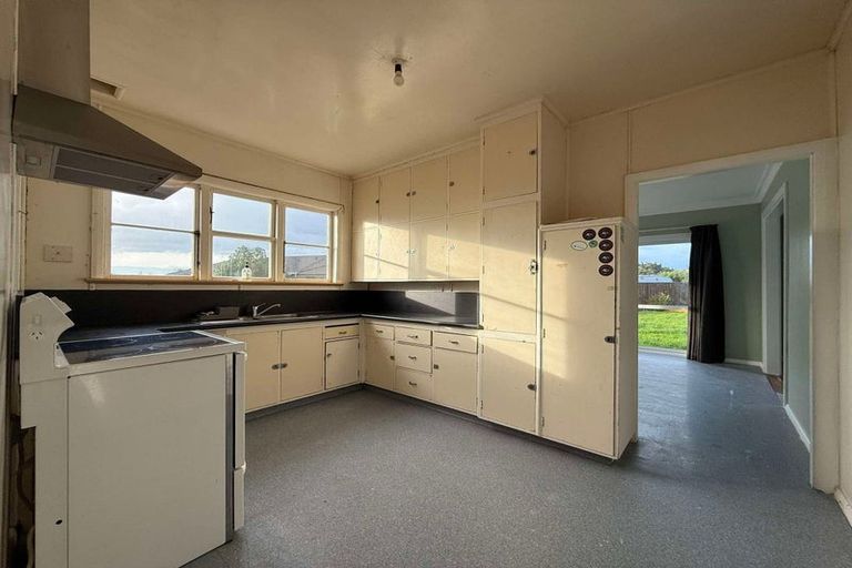 Photo of property in 6 Colonel Place, Featherston, 5710