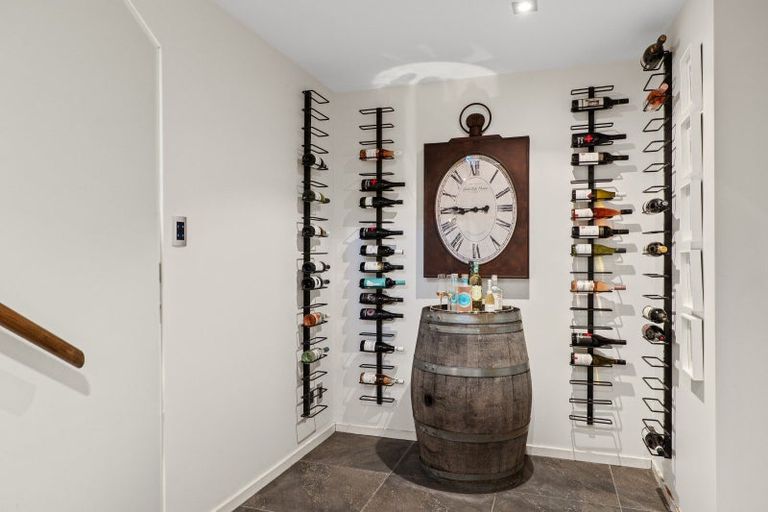 Photo of property in 10 Royds Street, Fendalton, Christchurch, 8014