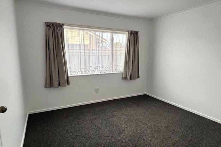 Photo of property in 5 Blythfield Place, Taradale, Napier, 4112