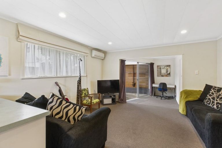 Photo of property in 33 Darraghs Road, Brookfield, Tauranga, 3110