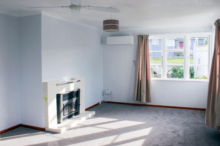 Photo of property in 5 Mclean Street, Oamaru North, Oamaru, 9400
