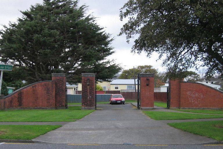 Photo of property in 1a Tocker Street, Taita, Lower Hutt, 5011