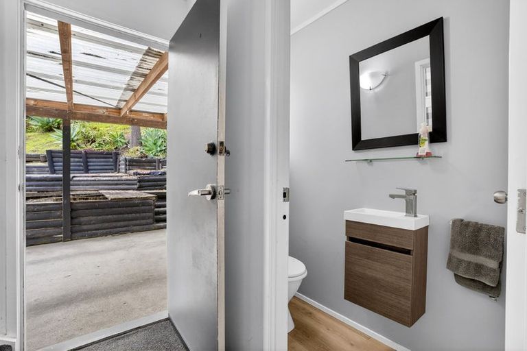 Photo of property in 3/4 Telstar Place, Beach Haven, Auckland, 0626