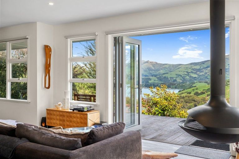 Photo of property in 120 Pipers Valley Road, Duvauchelle, Akaroa, 7581
