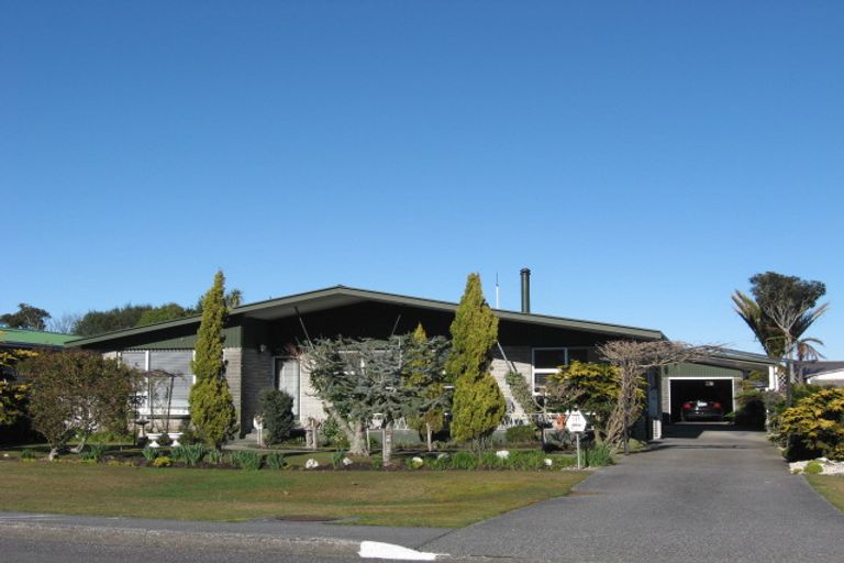 Photo of property in 111 Tudor Street, Hokitika, 7810