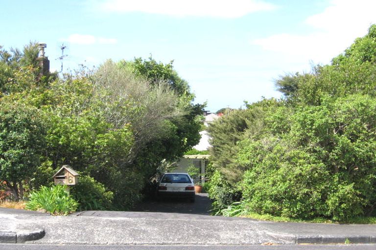 Photo of property in 6 Felstead Street, Birkenhead, Auckland, 0626