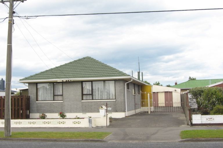 Photo of property in 26 Compton Street, Woolston, Christchurch, 8062