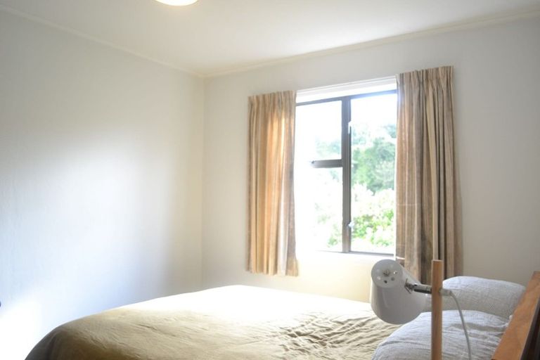 Photo of property in 15 Creswick Terrace, Northland, Wellington, 6012