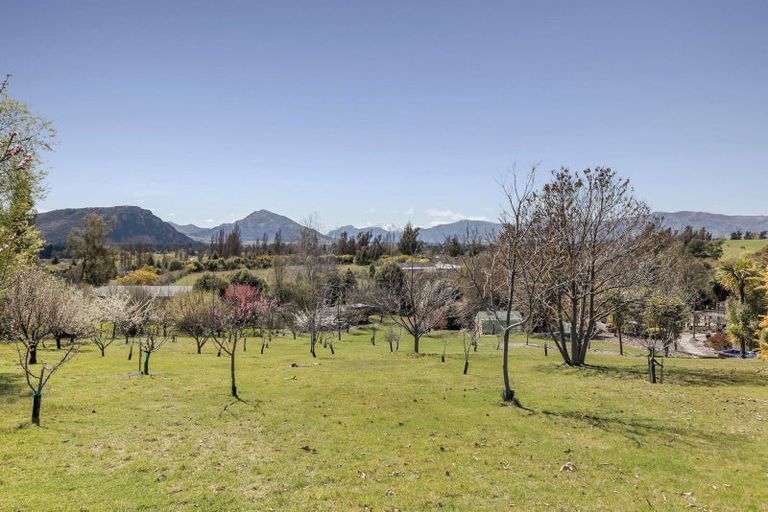 Photo of property in 272a Ballantyne Road, Wanaka, 9382