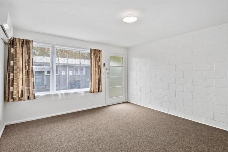 Photo of property in 82 Linwood Avenue, Linwood, Christchurch, 8011