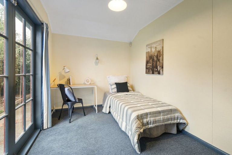 Photo of property in 60 Stanley Avenue, Palmerston North, 4414