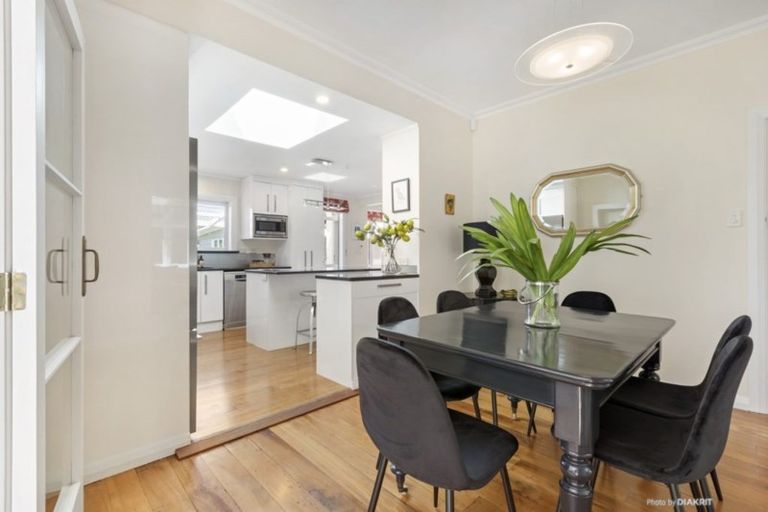 Photo of property in 40 Chamberlain Road, Karori, Wellington, 6012