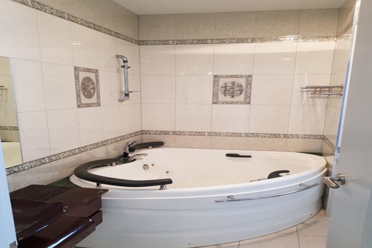 Photo of property in 217 East Coast Road, Campbells Bay, Auckland, 0620