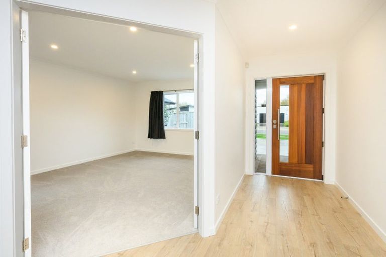 Photo of property in 29 Freedom Drive, Kelvin Grove, Palmerston North, 4414