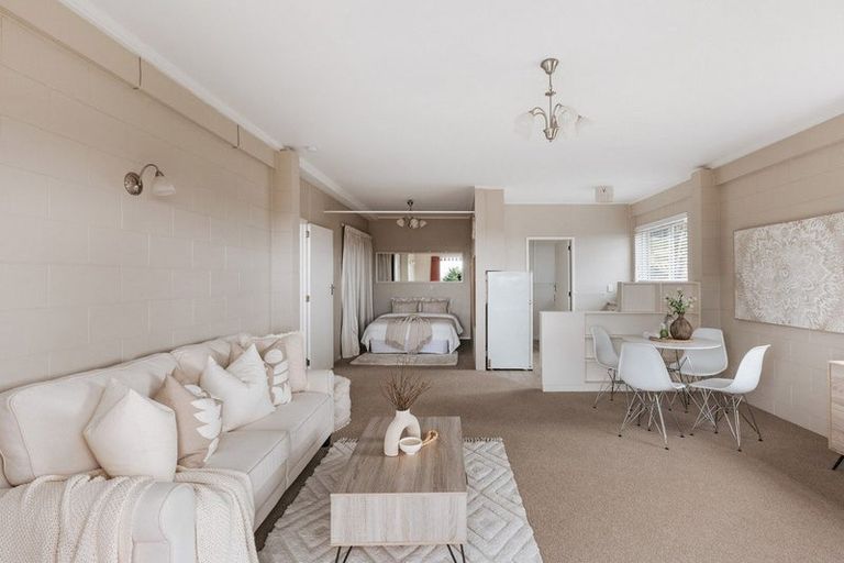 Photo of property in 98 Waikite Road, Welcome Bay, Tauranga, 3175