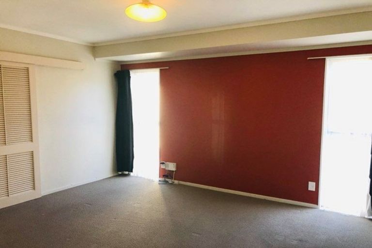 Photo of property in 29 Meadowvale Avenue, Forrest Hill, Auckland, 0620