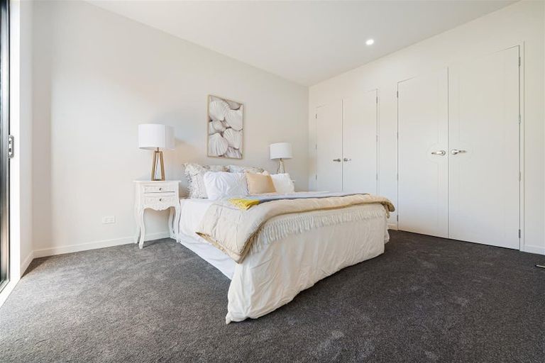 Photo of property in 19 Whakairo Crescent, Gulf Harbour, 0930