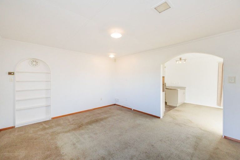 Photo of property in 26 Stephens Crescent, Highbury, Palmerston North, 4412