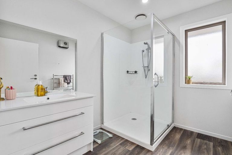 Photo of property in 17 Parnwell Street, Burwood, Christchurch, 8083