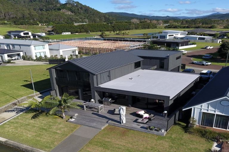 Photo of property in 118 Motu Iti, Pauanui, Hikuai, 3579