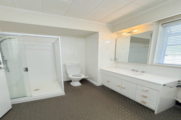 Photo of property in Wharenui Apartments, 274 Oriental Parade, Oriental Bay, Wellington, 6011