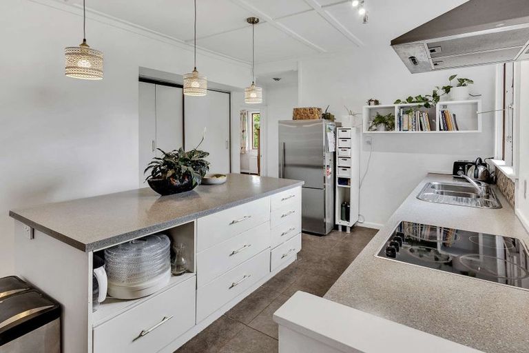 Photo of property in 205 Sylvan Road, Parkvale, Hastings, 4122