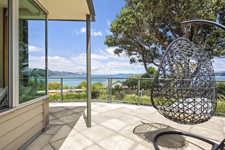 Photo of property in 22 Howard Road, Point Howard, Lower Hutt, 5013