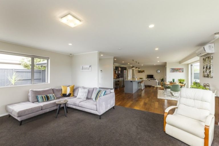 Photo of property in 23 Pegasus Place, Kelvin Grove, Palmerston North, 4414