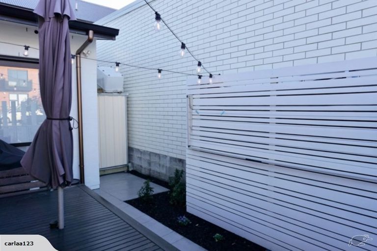 Photo of property in 8 Saltmarsh Road, Hobsonville, Auckland, 0616