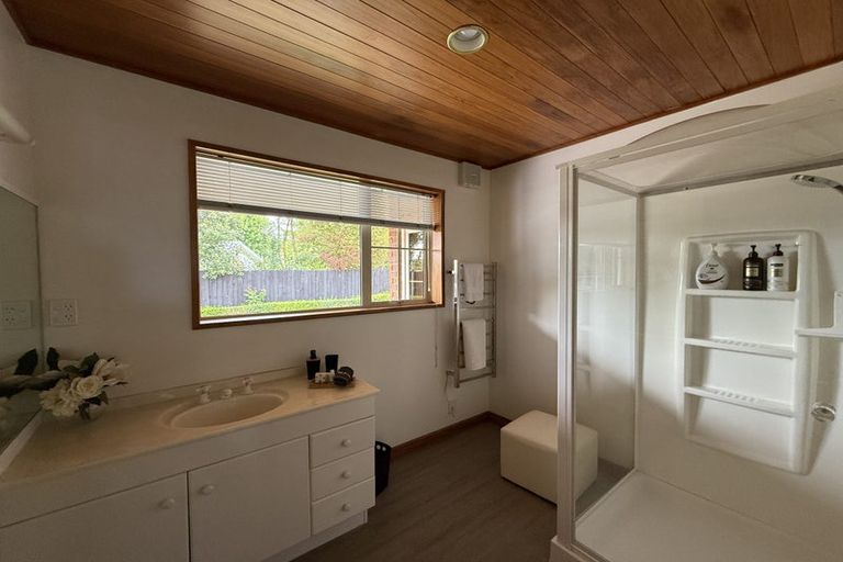 Photo of property in 5 Meadowstone Drive, Wanaka, 9305