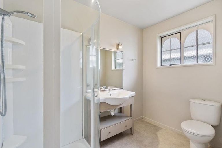 Photo of property in 2/5 Rata Street, Riccarton, Christchurch, 8041