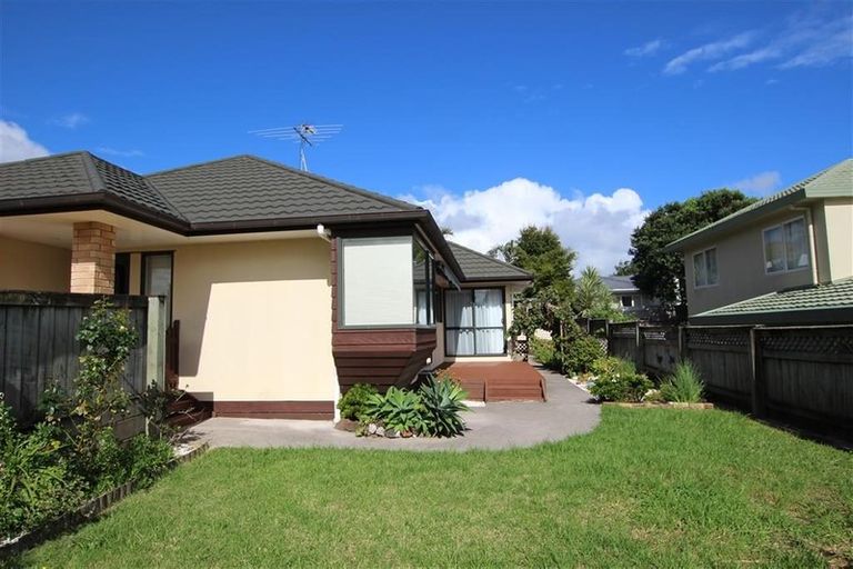 Photo of property in 12 Beatrice Avenue, Hillcrest, Auckland, 0627