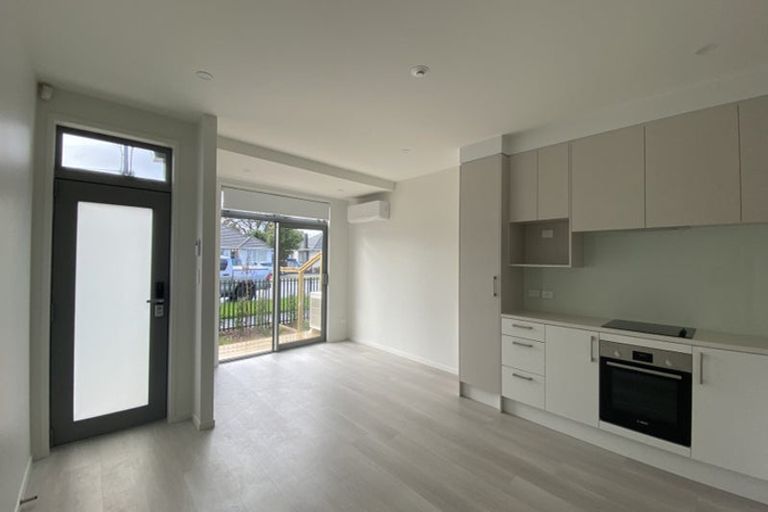 Photo of property in 588b Te Atatu Road, Te Atatu Peninsula, Auckland, 0610