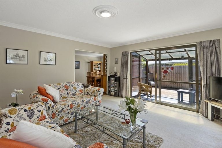 Photo of property in 22 Bowen Street, Upper Riccarton, Christchurch, 8041