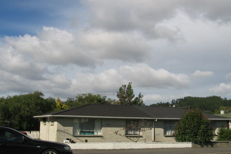 Photo of property in 402f1- Fergusson Drive, Heretaunga, Upper Hutt, 5018