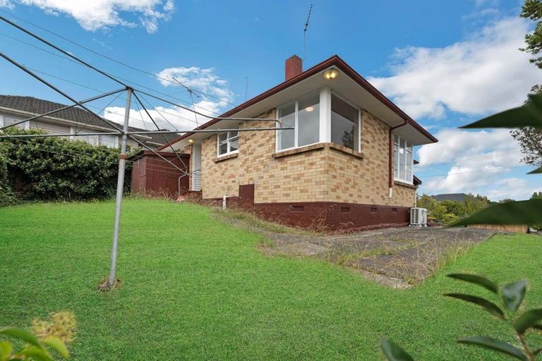 Photo of property in 28 Ellen Street, Manurewa East, Auckland, 2102