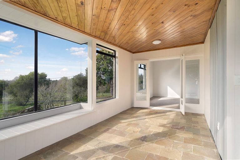 Photo of property in 301 Spur Road, Stillwater, Silverdale, 0993