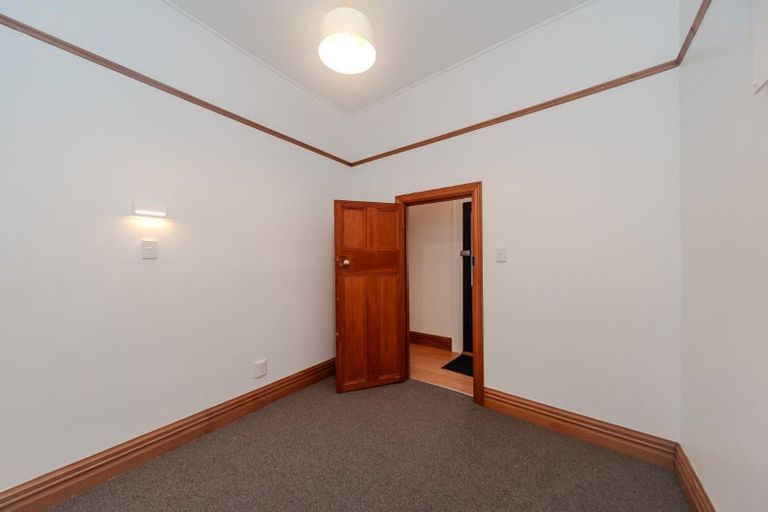 Photo of property in 12 Rolleston Street, Mount Cook, Wellington, 6021