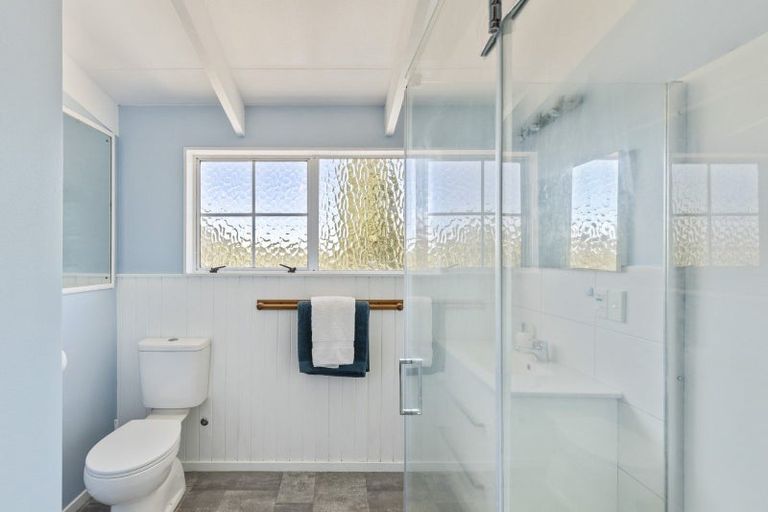 Photo of property in 10 Elder Grove, Whalers Gate, New Plymouth, 4310