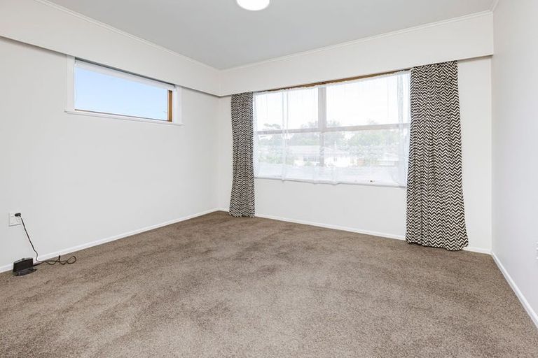 Photo of property in 10 Morrow Terrace, Pukekohe, 2120