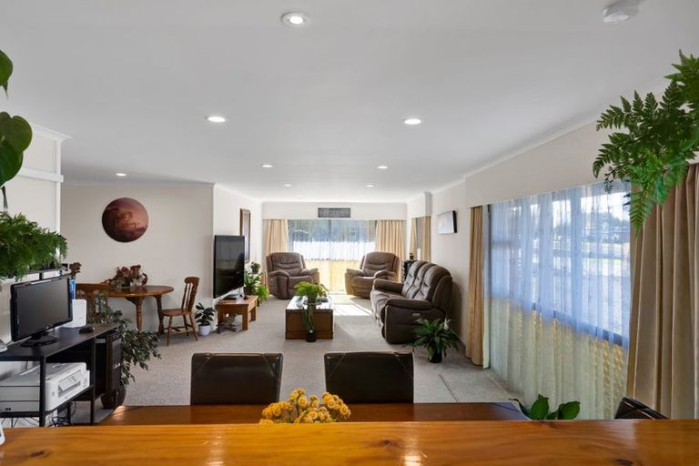 Photo of property in 37 Warwick Road, Stratford, 4332